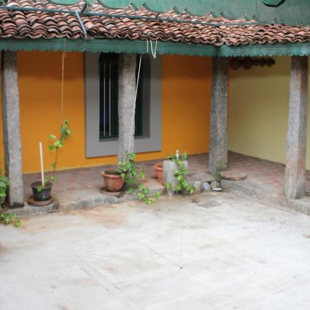 Agraharam Bed And Breakfast 钦奈 外观 照片