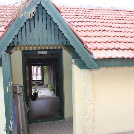 Agraharam Bed And Breakfast 钦奈 外观 照片