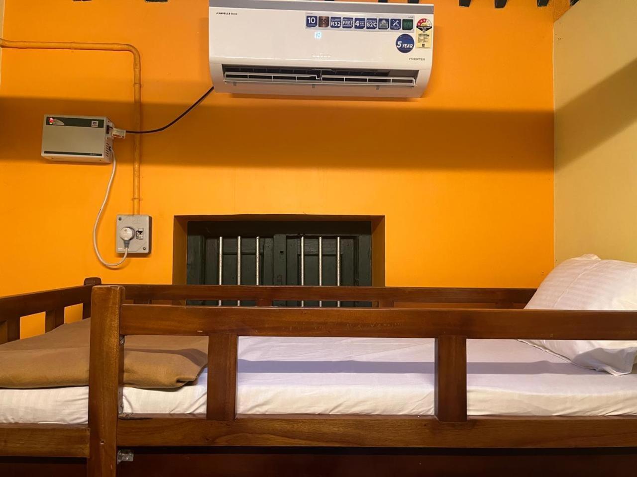 Agraharam Bed And Breakfast 钦奈 外观 照片