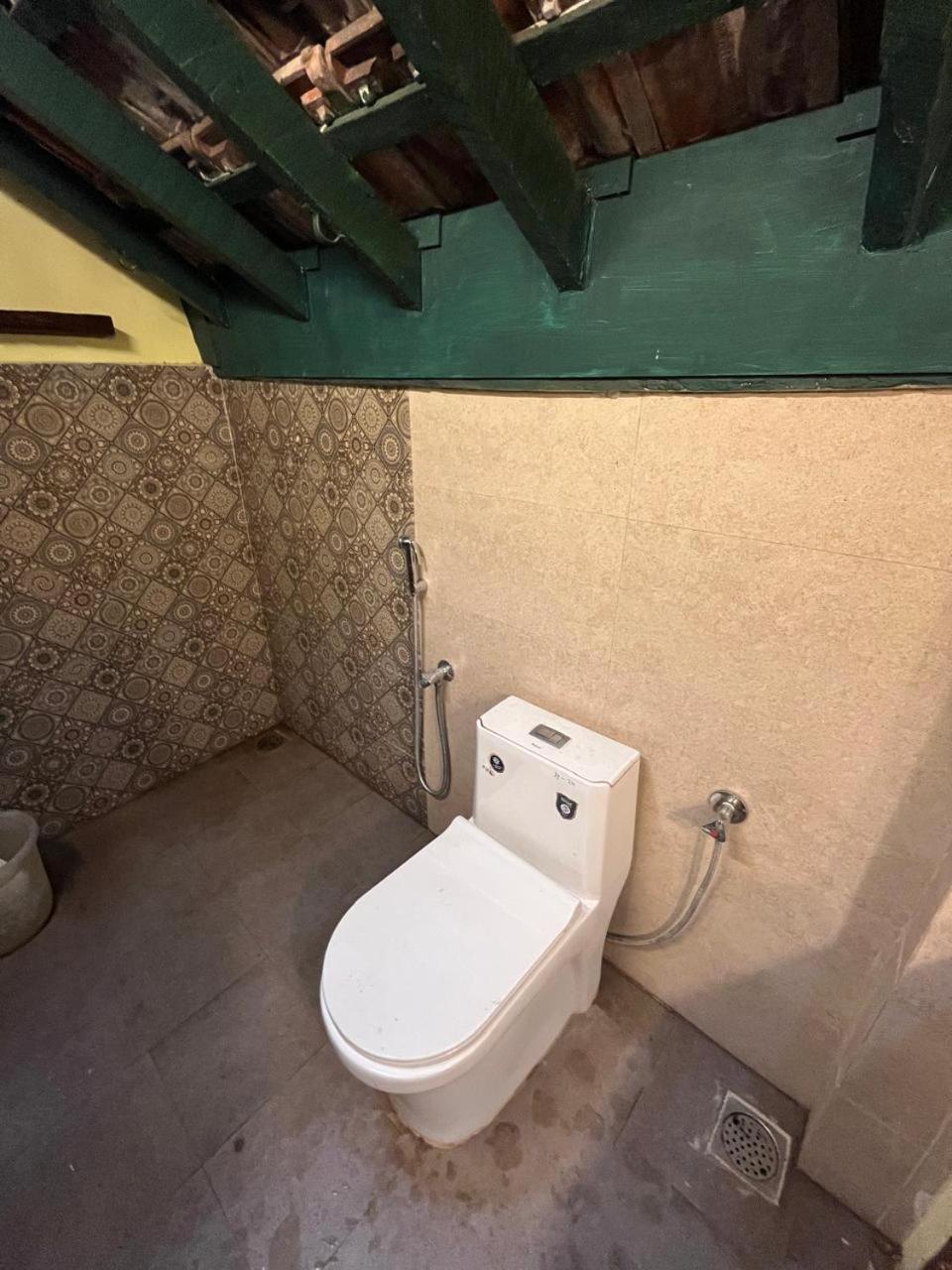 Agraharam Bed And Breakfast 钦奈 外观 照片