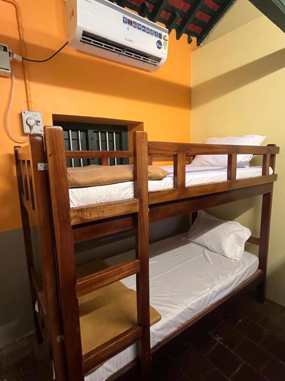 Agraharam Bed And Breakfast 钦奈 外观 照片