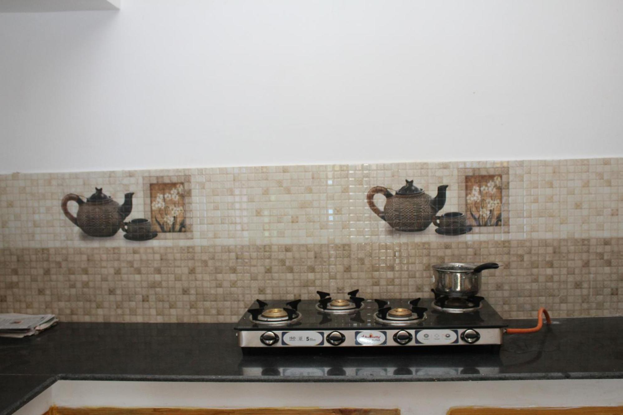 Agraharam Bed And Breakfast 钦奈 外观 照片