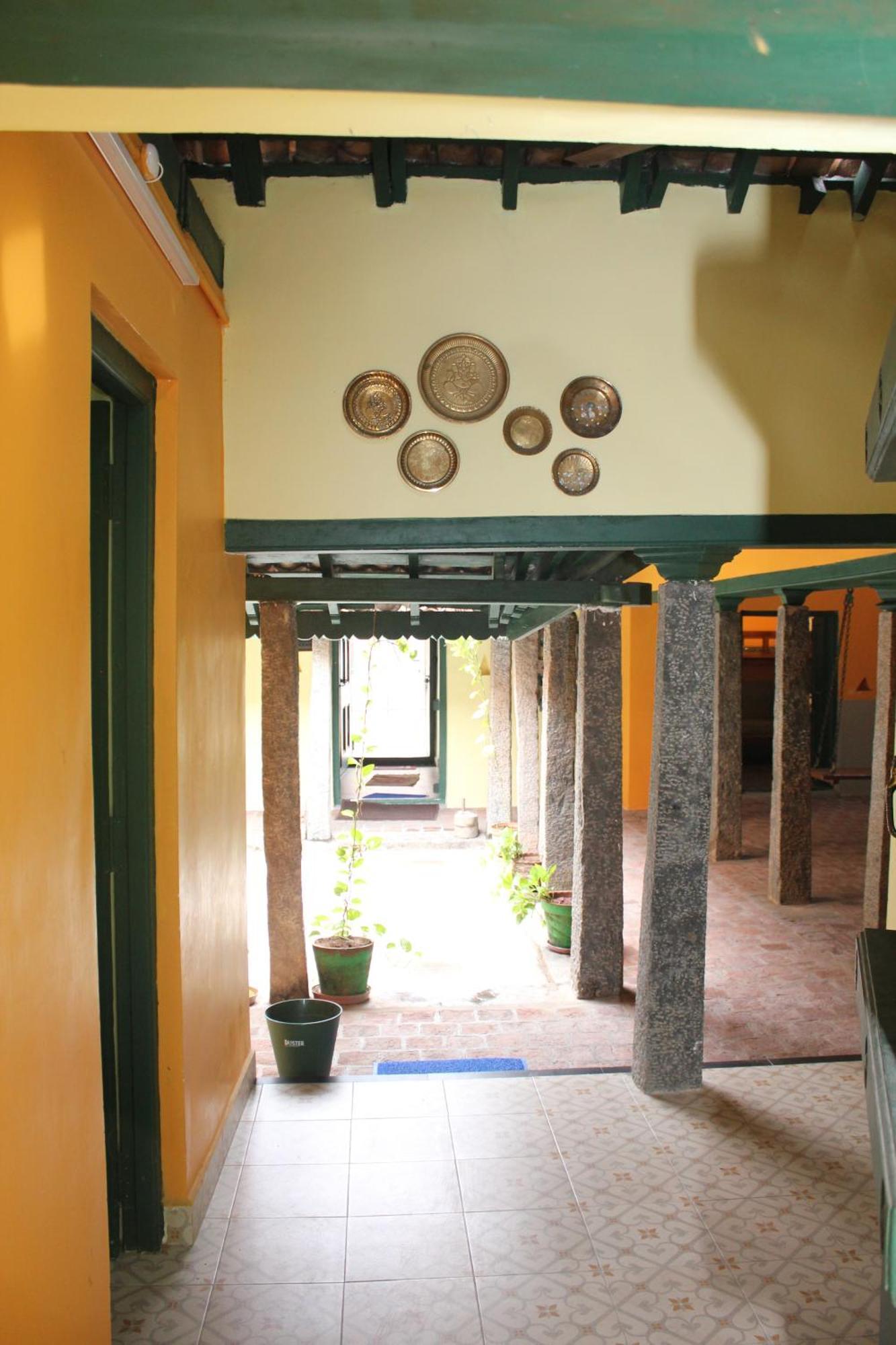 Agraharam Bed And Breakfast 钦奈 外观 照片