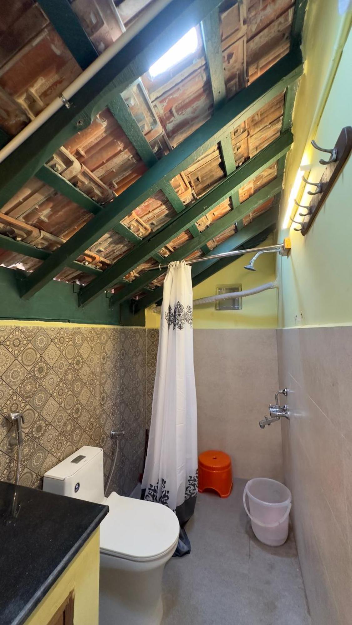 Agraharam Bed And Breakfast 钦奈 外观 照片